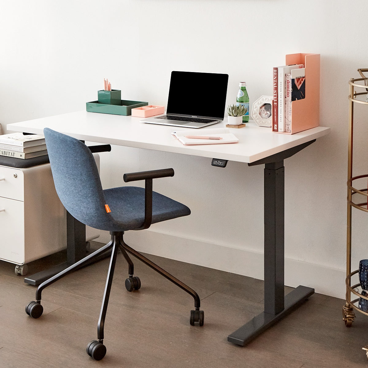 Poppin Key Swivel Meeting Chair with Casters
